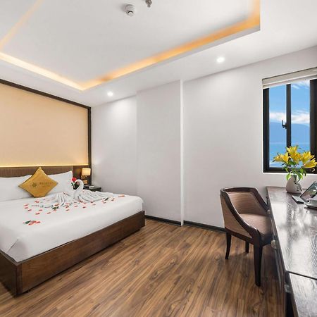 Palazzo Luxury Hotel Da Nang Bagian luar foto