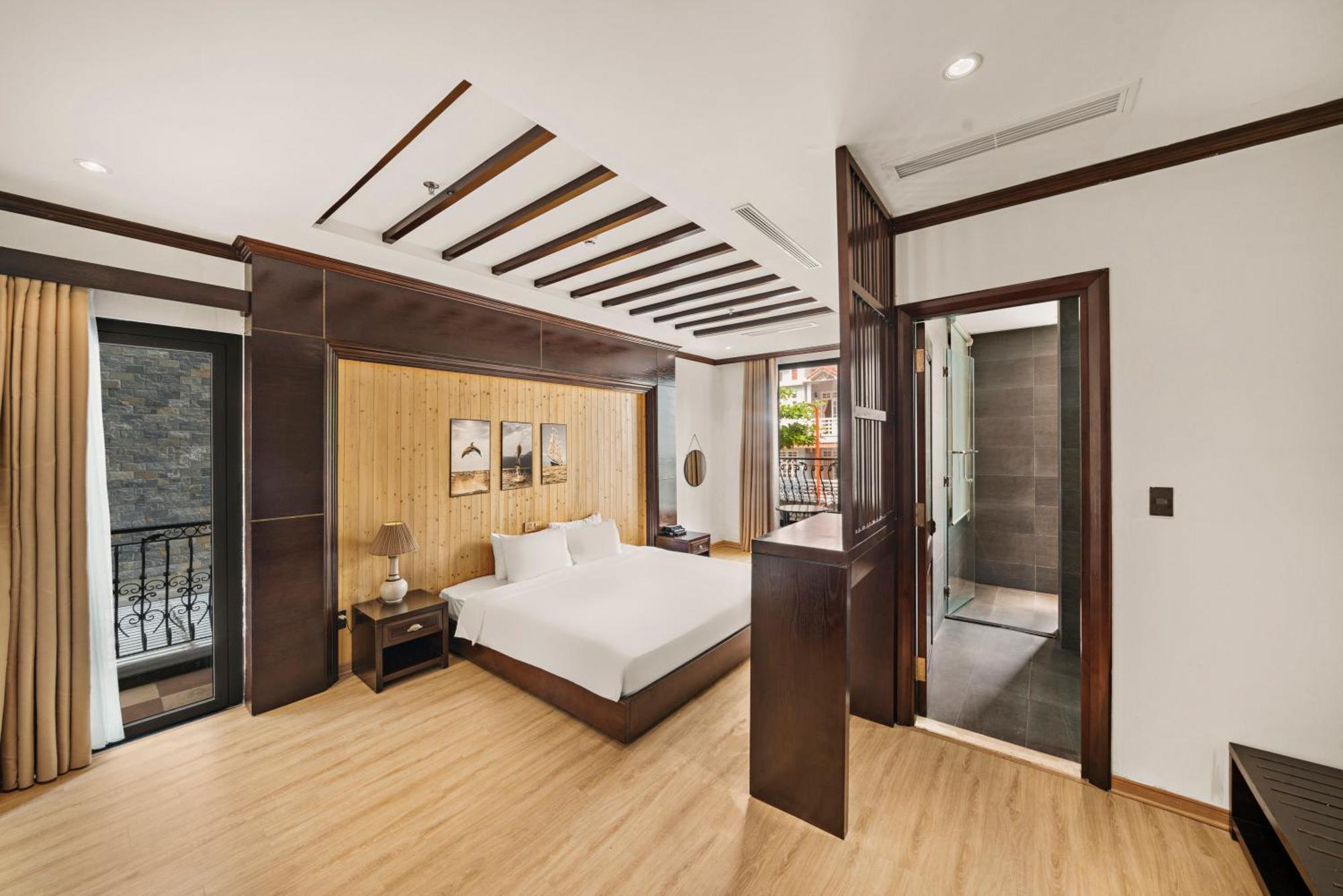 Palazzo Luxury Hotel Da Nang Bagian luar foto