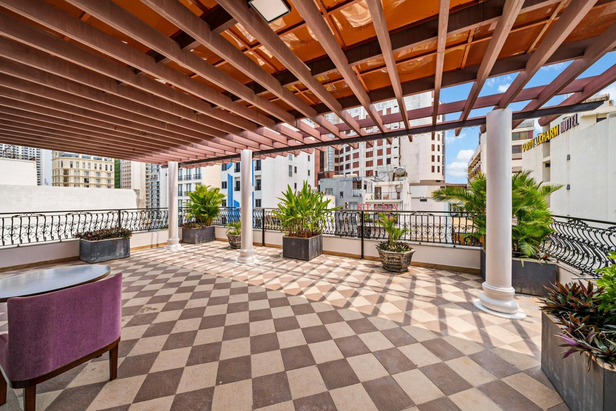 Palazzo Luxury Hotel Da Nang Bagian luar foto